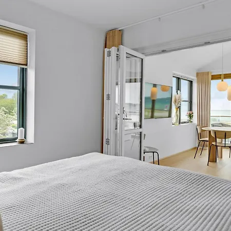 Awesome In With House Sea View Apartment